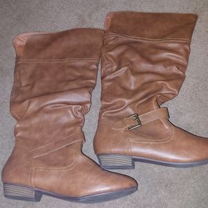 Beautiful Caramel knee high boots